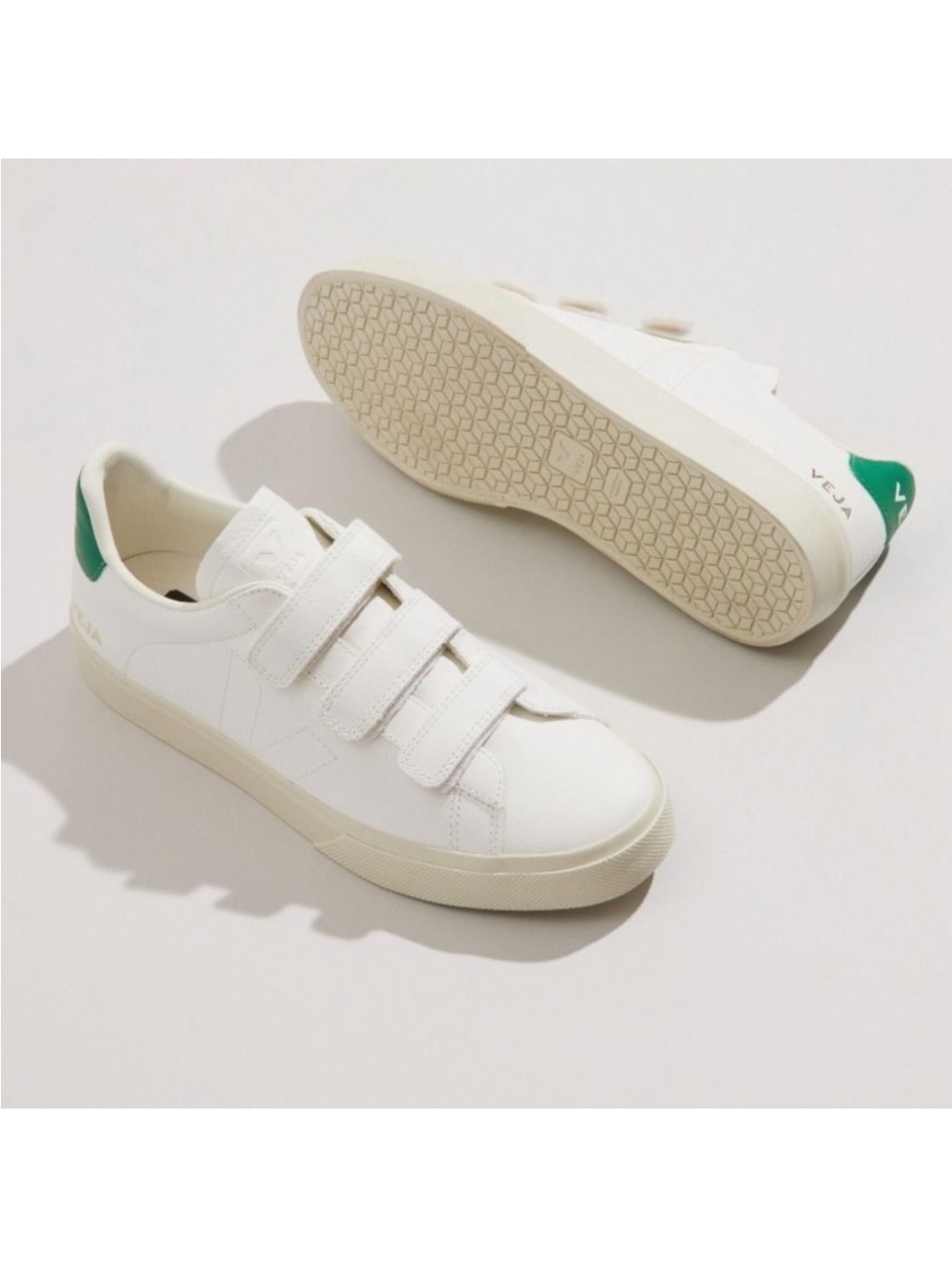VEJA RECIFE SNEAKER IN EXTRA WHITE & EMERAUDE - Picture 3 of 10